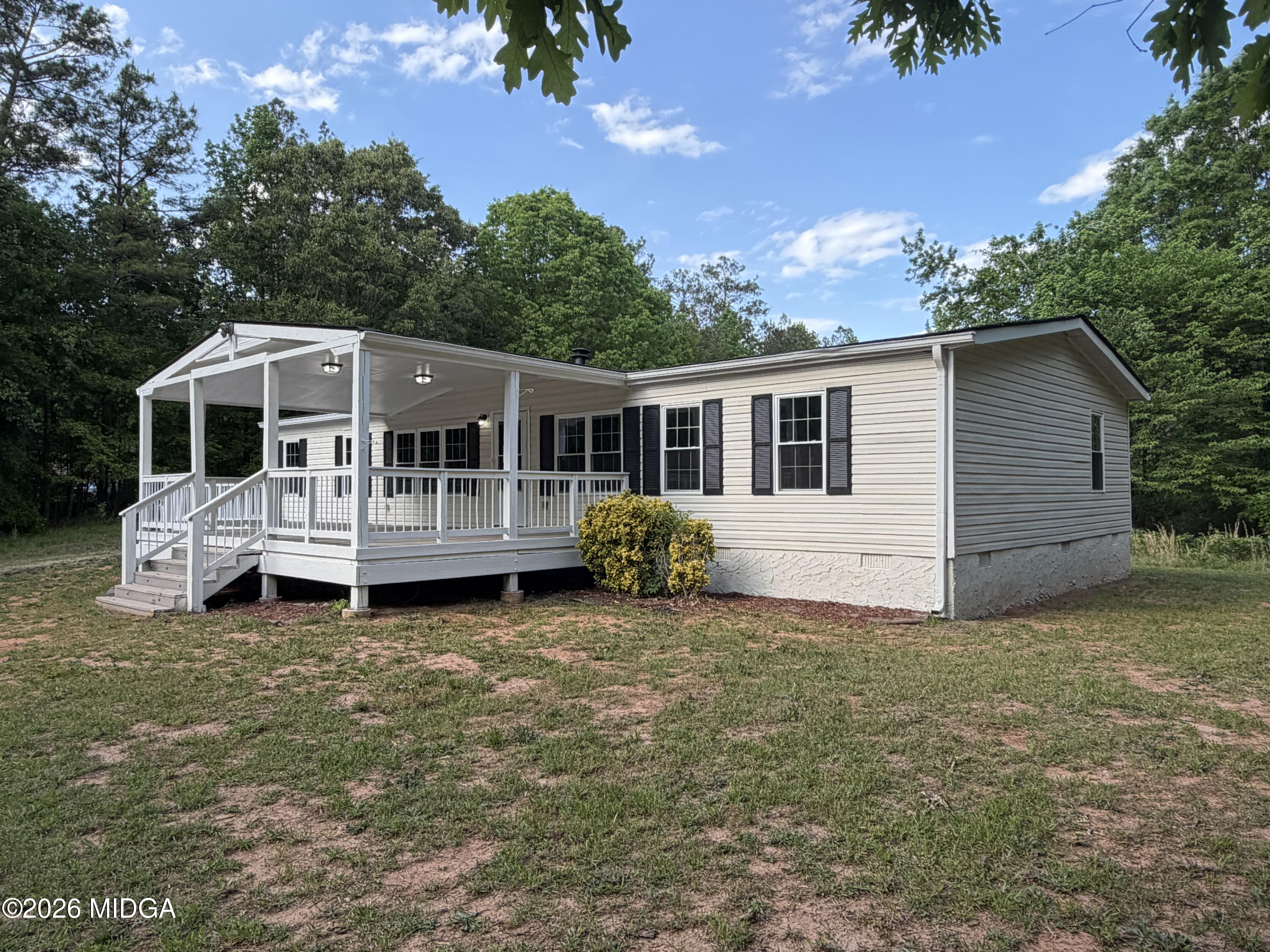 590 Unionville Road Barnesville, GA 30204 - Photo 2 of 24 IMG_2622