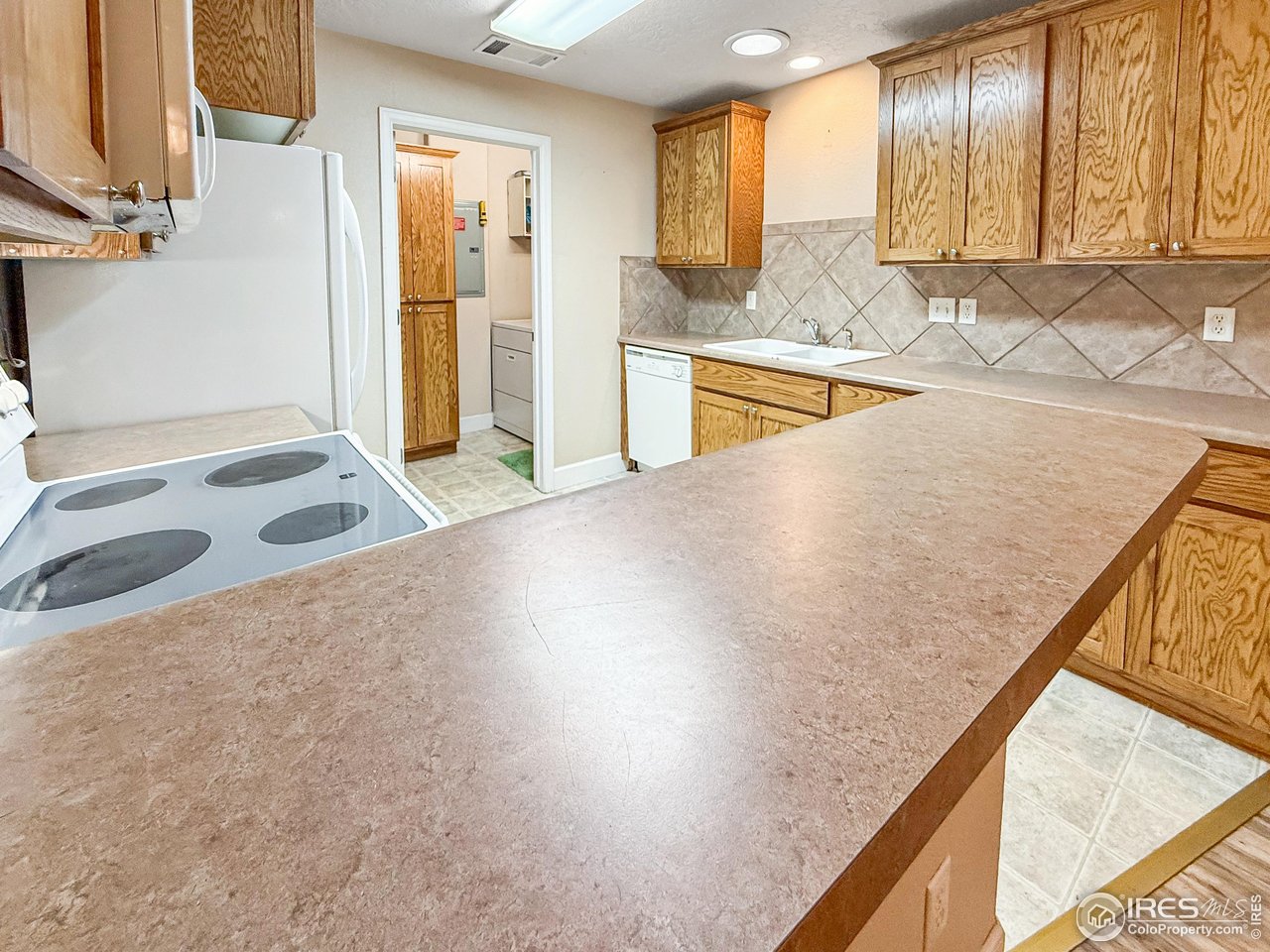 5775 29th Street, Unit 605 Greeley, CO 80634 - Photo 8 of 21