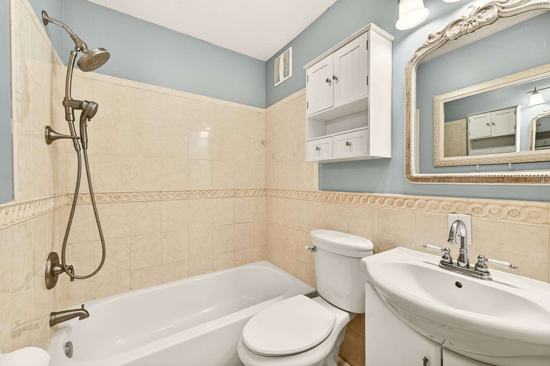 610 10th Street Northwest Rochester, MN 55901 - Photo 13 of 32