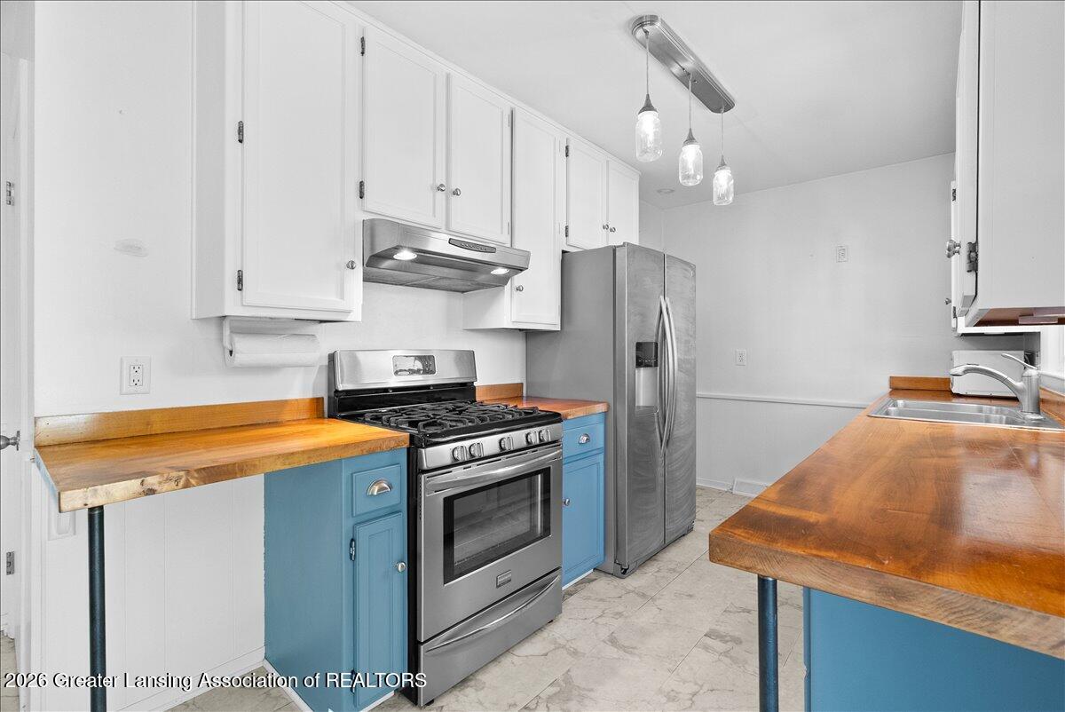 2104 Edwin Place Lansing, MI 48911 - Photo 15 of 31 18-Media Jett -13
