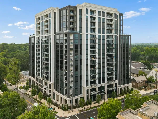 $9,500 | 2425 Peachtree Street Northeast, Unit 607, Atlanta, GA 30305