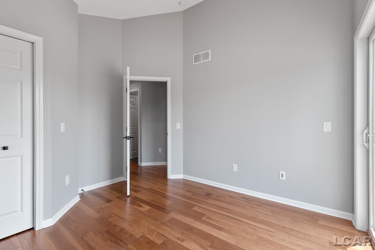 1192 Ridge Lane Tecumseh, MI 49286 - Photo 23 of 38 50104957-22.JPG