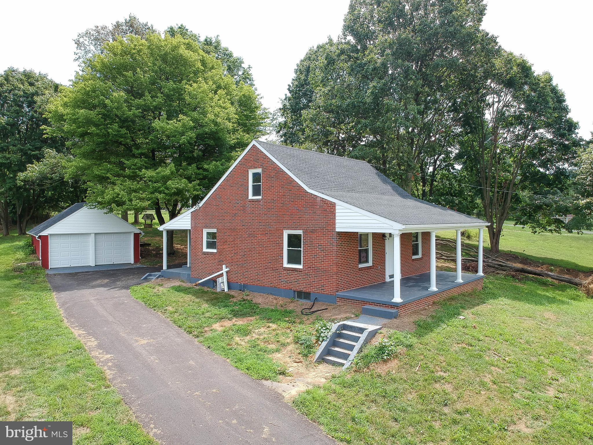 21211 San Mar Road Boonsboro, MD 21713 - Photo 3 of 42 Gallery Image 3