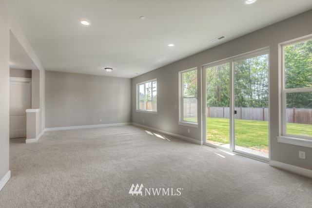 1415 241st ( 5) Place Southeast Bothell, WA 98021 - Photo 2 of 18 Gallery Image 2