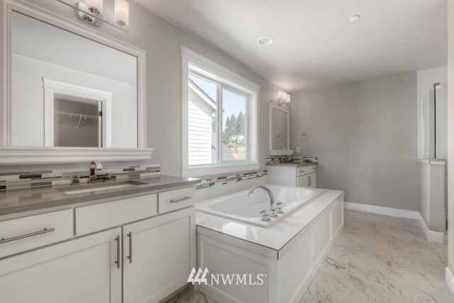 1415 241st ( 5) Place Southeast Bothell, WA 98021 - Photo 12 of 18 Gallery Image 12