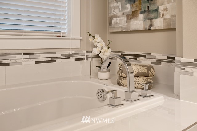 1415 241st ( 5) Place Southeast Bothell, WA 98021 - Photo 17 of 18 Gallery Image 17