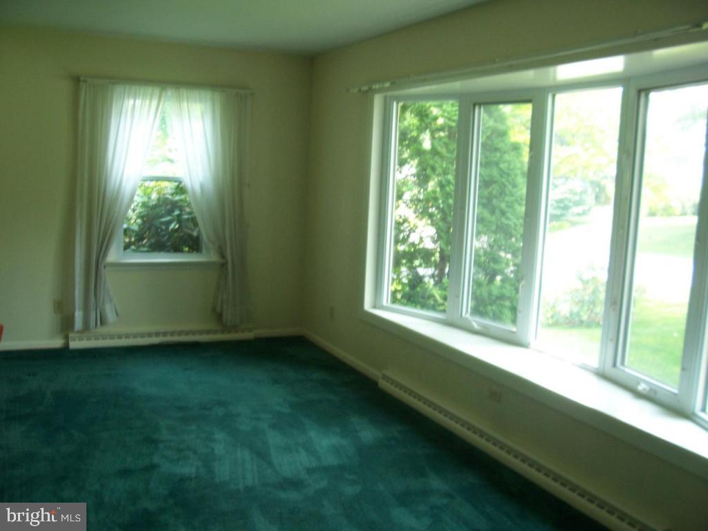 909 Cardinal Road Lancaster, PA 17601 - Photo 16 of 16 Gallery Image 16