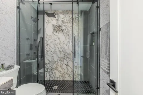 $749,900 | 1332 G Street Southeast, Unit 2, Washington, DC 20003