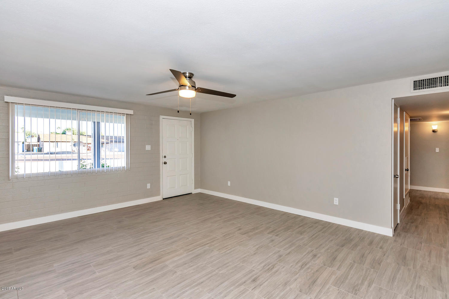 3527 East Thunderbird Road Phoenix, AZ 85032 - Photo 3 of 18 3527 E Thunderbird Rd-large-003-22-Main