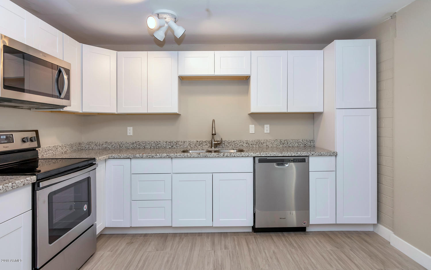 3527 East Thunderbird Road Phoenix, AZ 85032 - Photo 7 of 18 3527 E Thunderbird Rd-large-008-14-Kitch