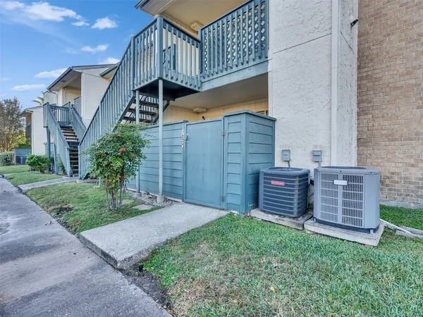 $1,250 | 250 El Dorado Boulevard, Unit 253, Webster, TX 77598