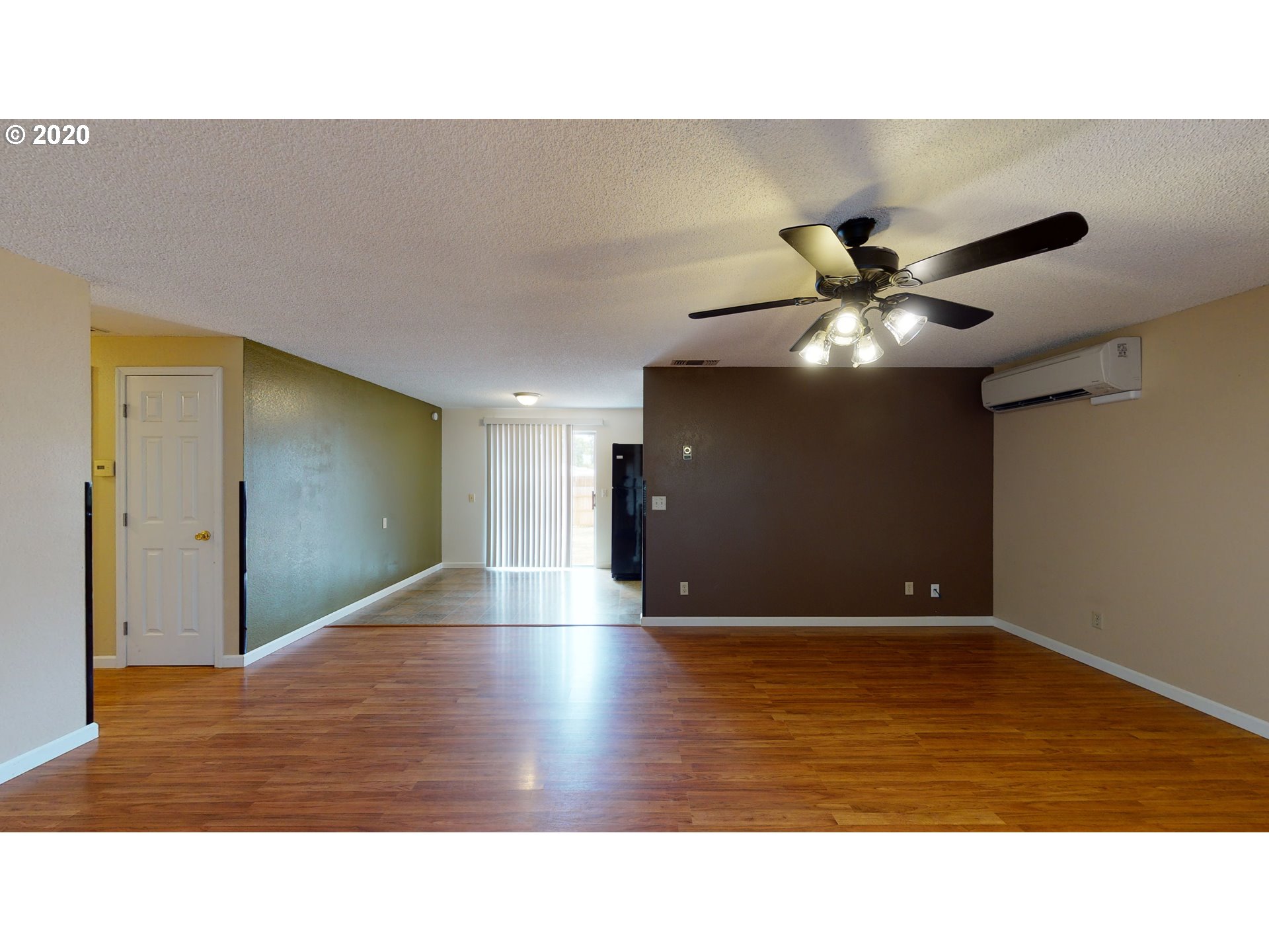 312 D Street Riddle, OR 97469 - Photo 3 of 24