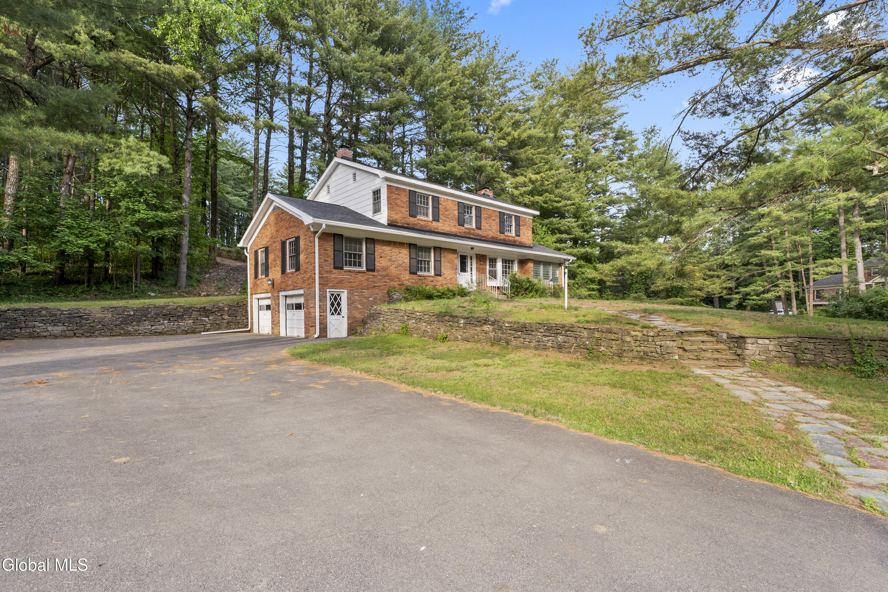 193 Pine Ridge Drive Guilderland, NY 12084 - Photo 2 of 18 DSC07456