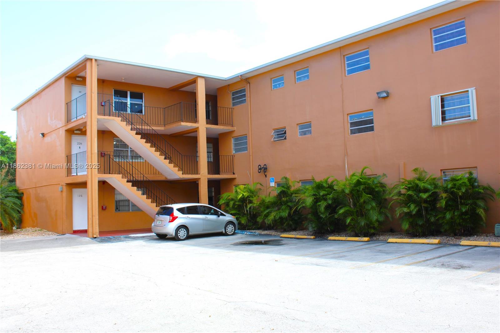 1280 West 54th Street, Unit 308B Hialeah, FL 33012 - Photo 13 of 57