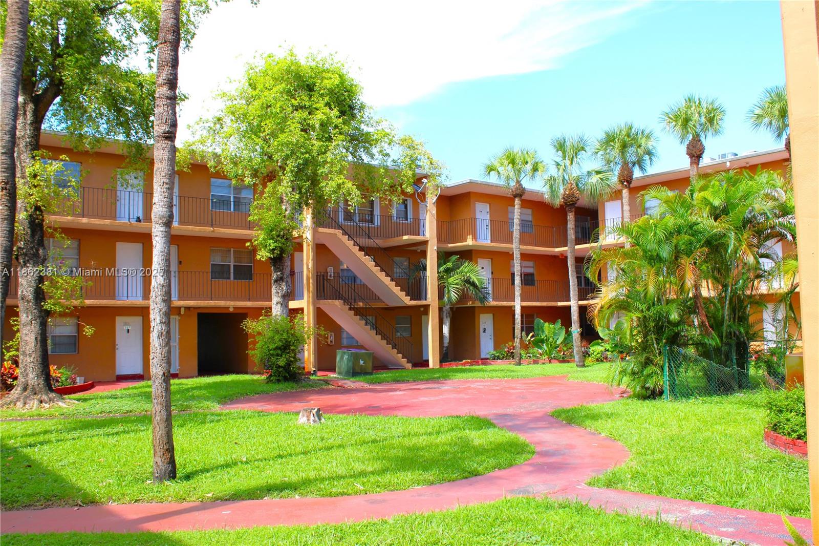 1280 West 54th Street, Unit 308B Hialeah, FL 33012 - Photo 18 of 57