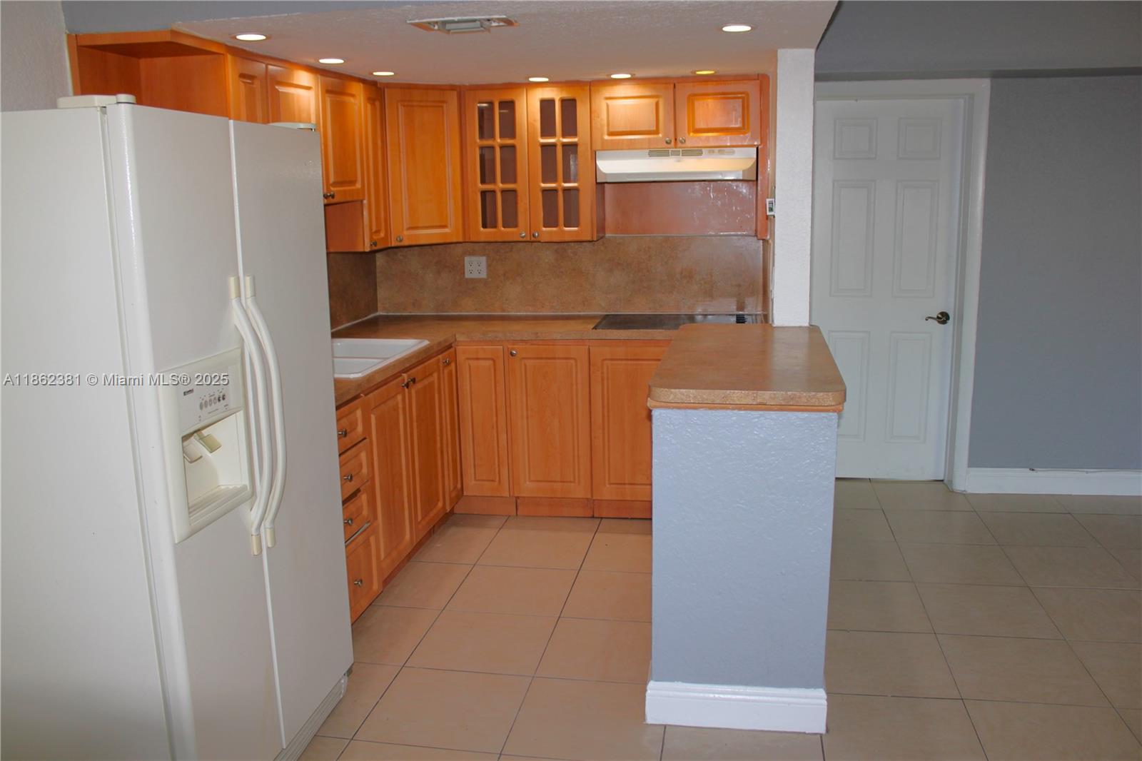 1280 West 54th Street, Unit 308B Hialeah, FL 33012 - Photo 22 of 57