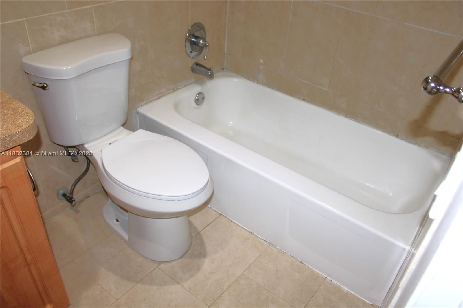 1280 West 54th Street, Unit 308B Hialeah, FL 33012 - Photo 27 of 57