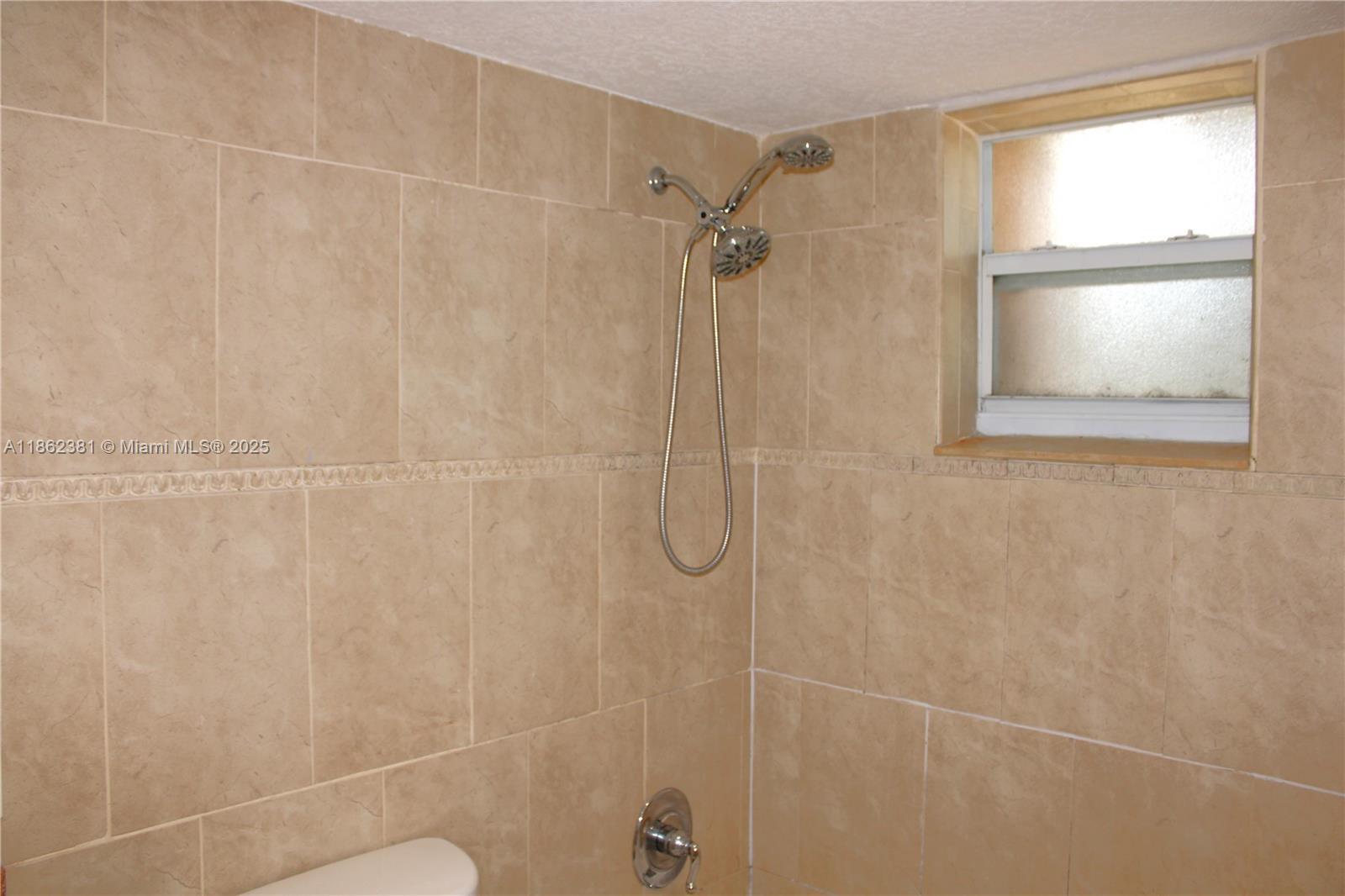 1280 West 54th Street, Unit 308B Hialeah, FL 33012 - Photo 28 of 57