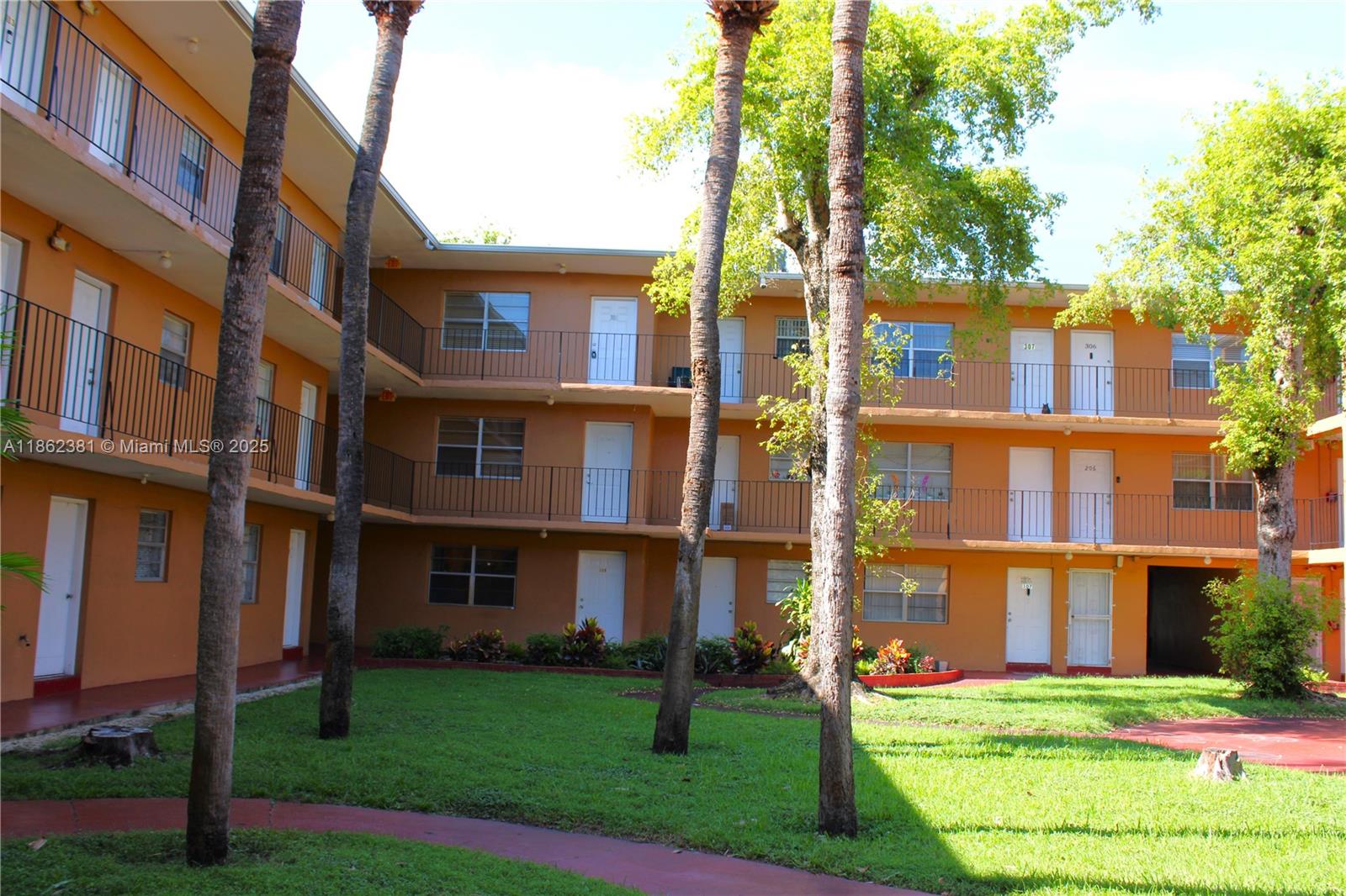1280 West 54th Street, Unit 308B Hialeah, FL 33012 - Photo 47 of 57