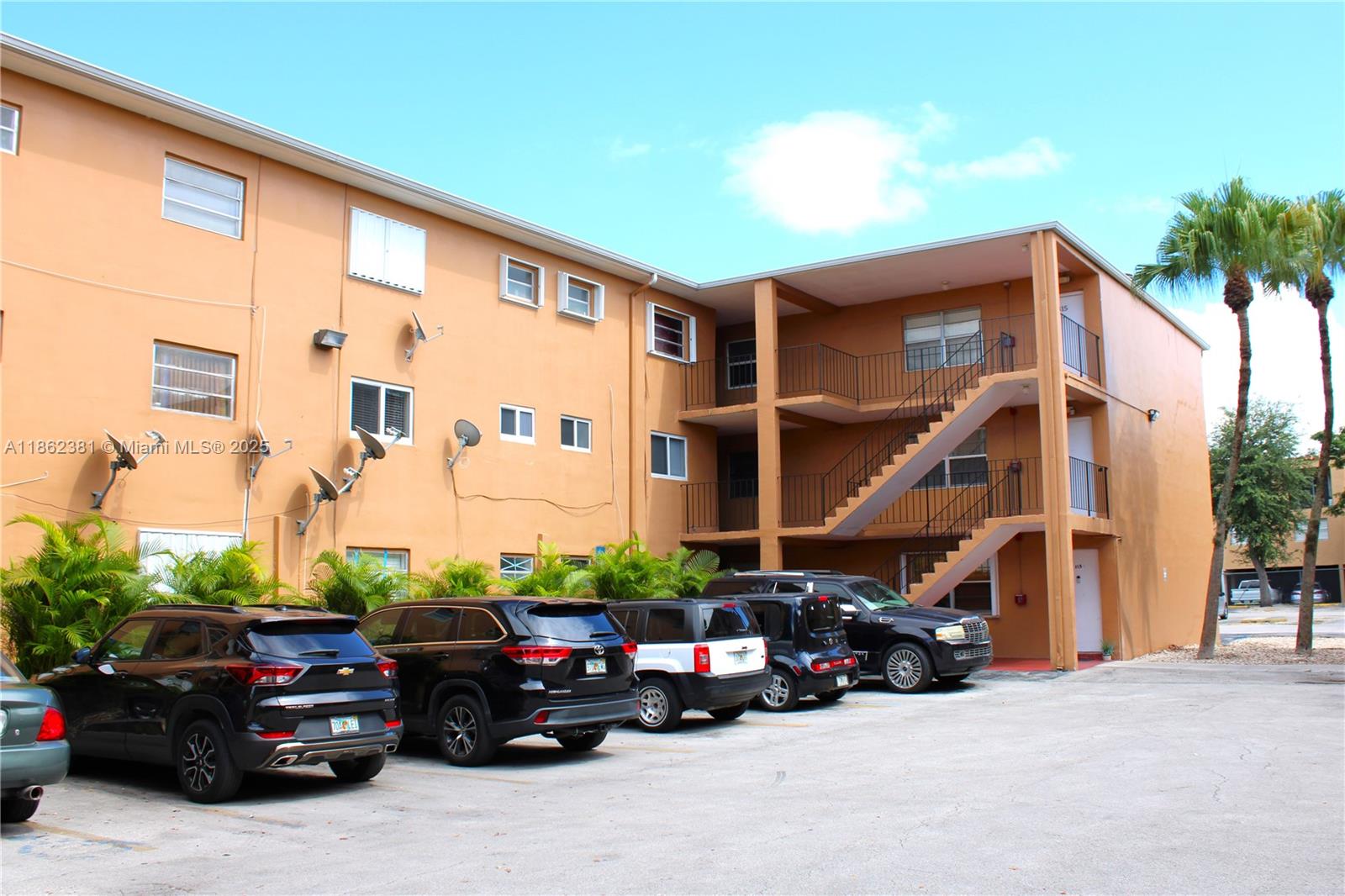 1280 West 54th Street, Unit 308B Hialeah, FL 33012 - Photo 7 of 57