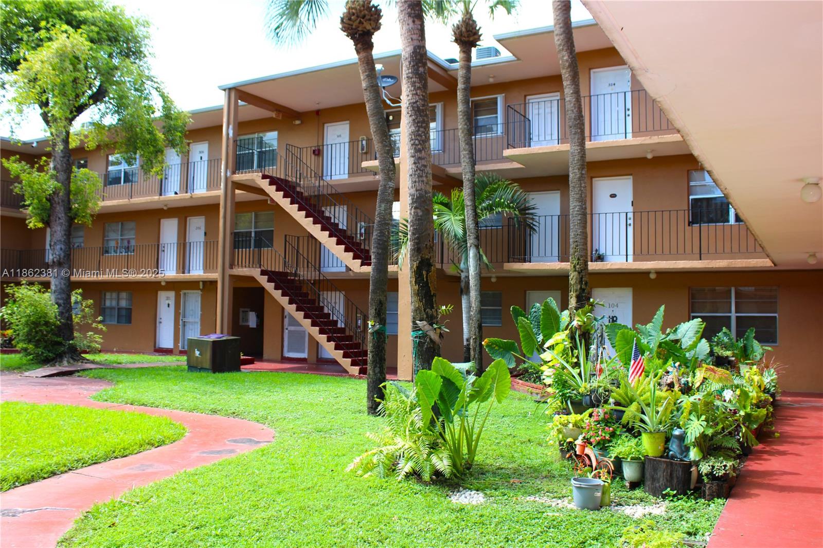 1280 West 54th Street, Unit 308B Hialeah, FL 33012 - Photo 9 of 57
