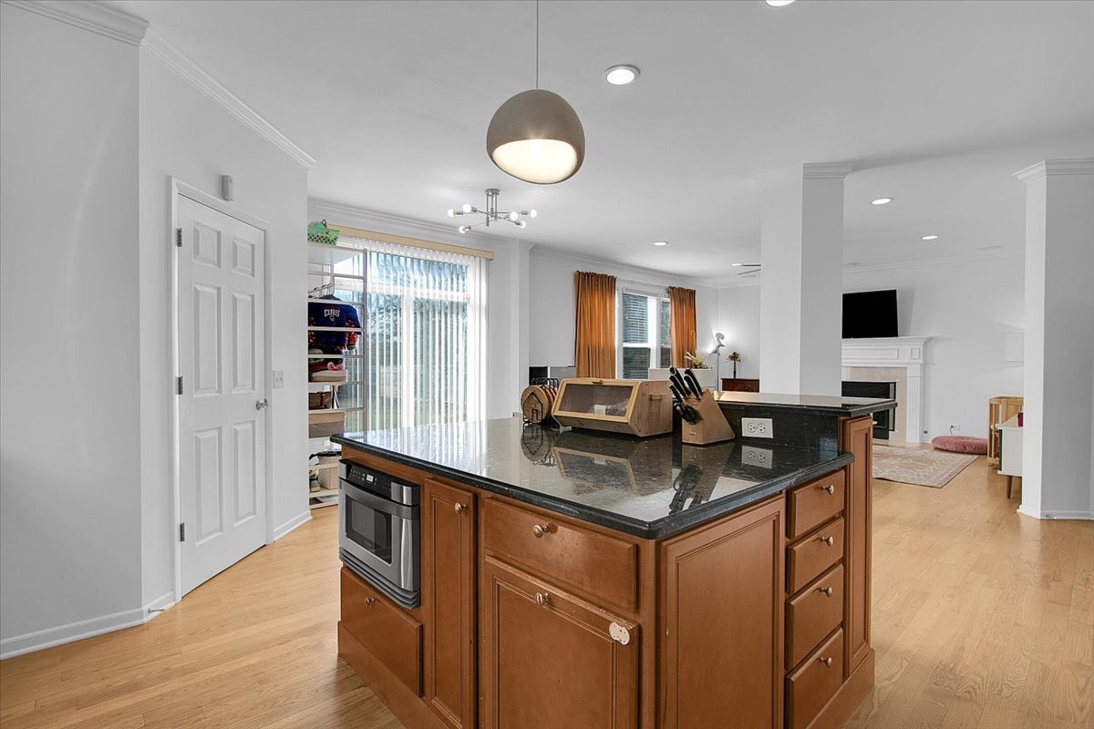 44 Westover Road Highwood, IL 60040 - Photo 14 of 38