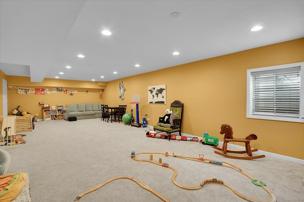 44 Westover Road Highwood, IL 60040 - Photo 21 of 38