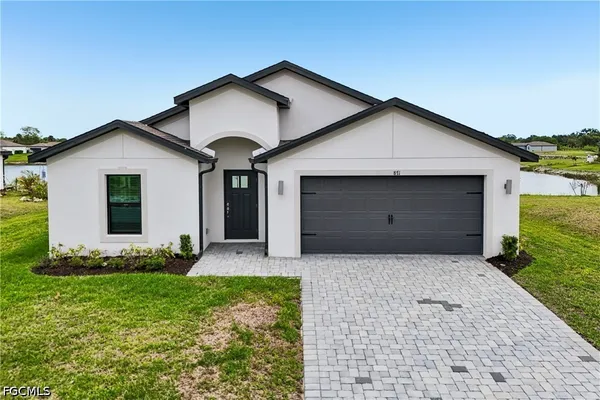 $449,900 | 871 General D MacArthur Avenue, LaBelle, FL 33935