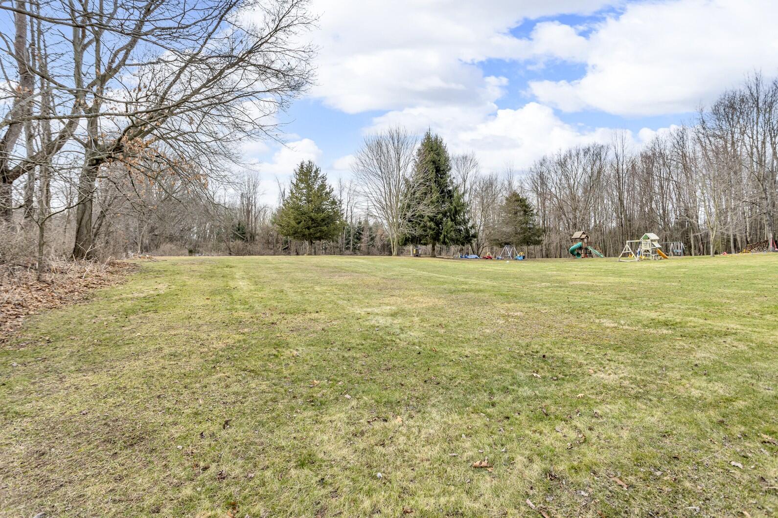 4605 Root Station Road Jackson, MI 49201 - Photo 30 of 32 root station backyard3