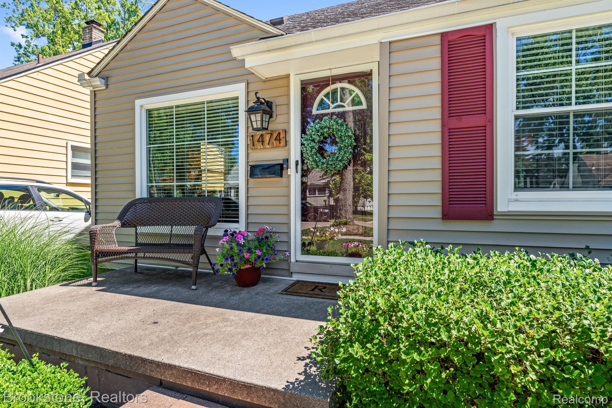 1474 Oakley Road Clawson, MI 48017 - Photo 2 of 29 Gallery Image 2