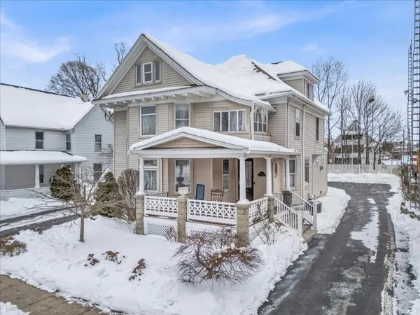 $650 | 217 Jefferson Avenue, Unit 4, Endicott, NY 13760