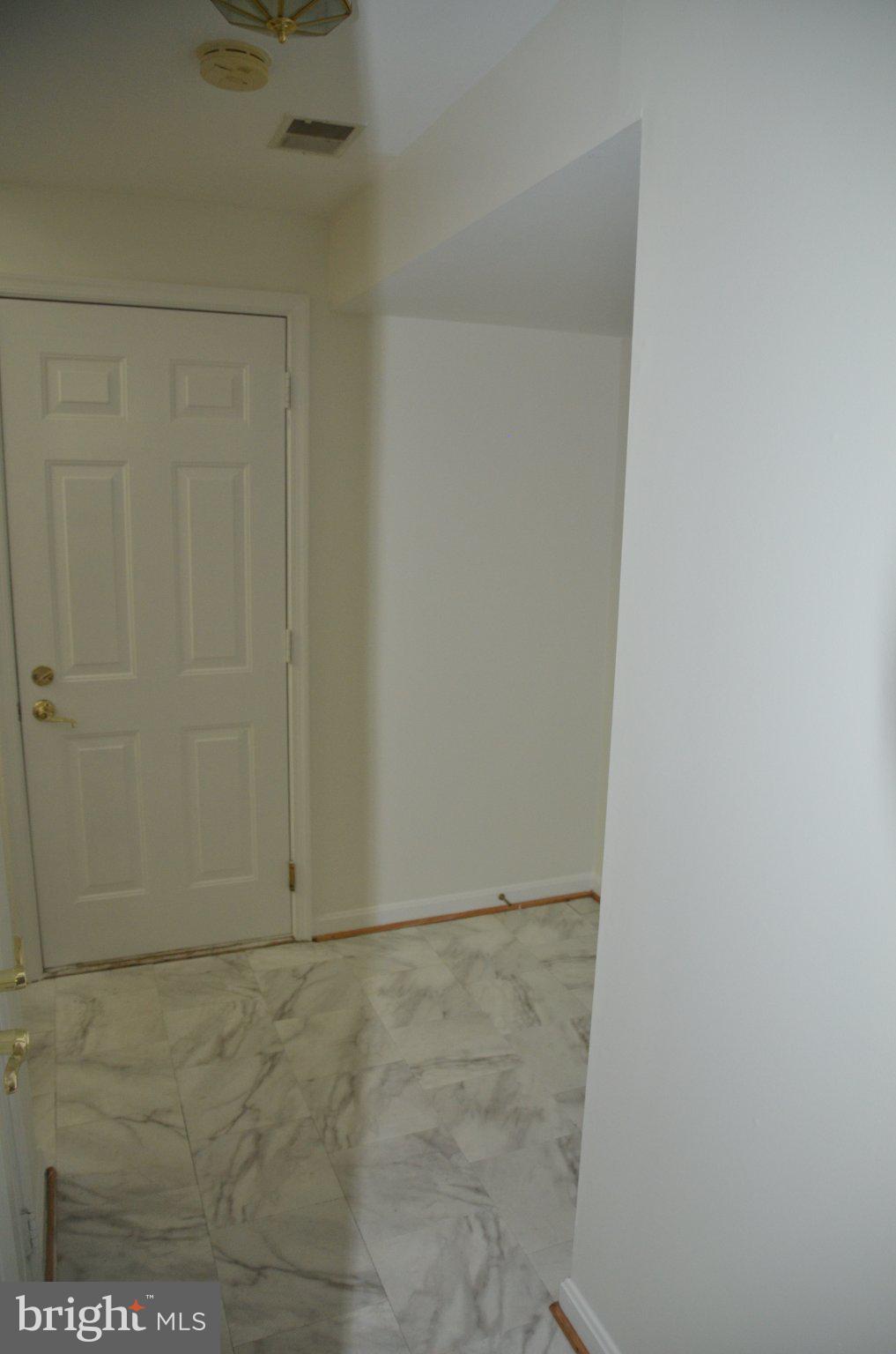 406 Longdraft Road Gaithersburg, MD 20878 - Photo 18 of 24 Bright and airy entryway awaits you.