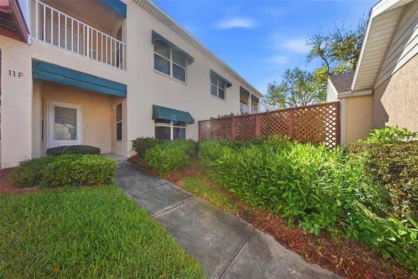 $300,000 | 6311 99th Way North, Unit 11F, St. Petersburg, FL 33708