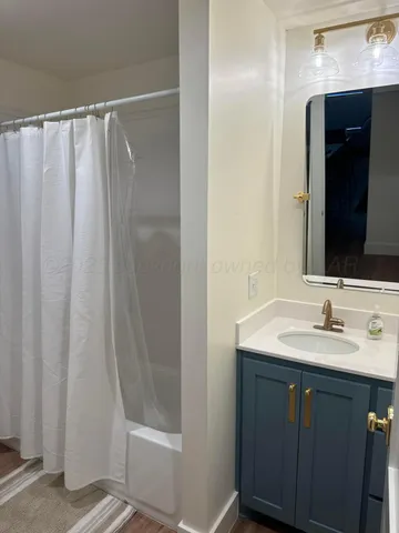 $255,000 | 310 West 3rd Street, Clarendon, TX 79226