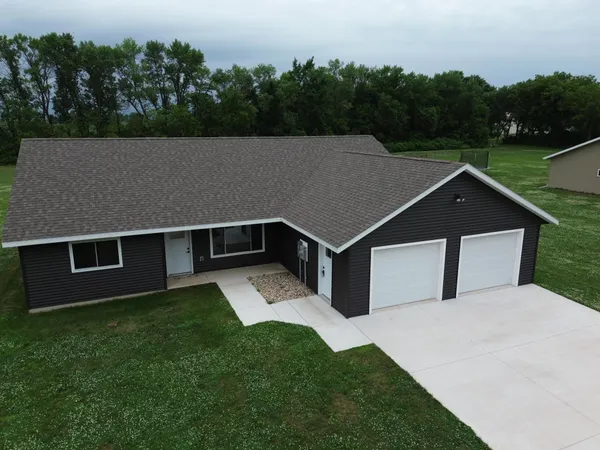 $265,000 | 141 Washington Street, Walnut Grove, MN 56180