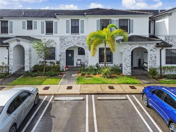 $469,999 | 14800 Southwest 183rd Terrace, Miami, FL 33177