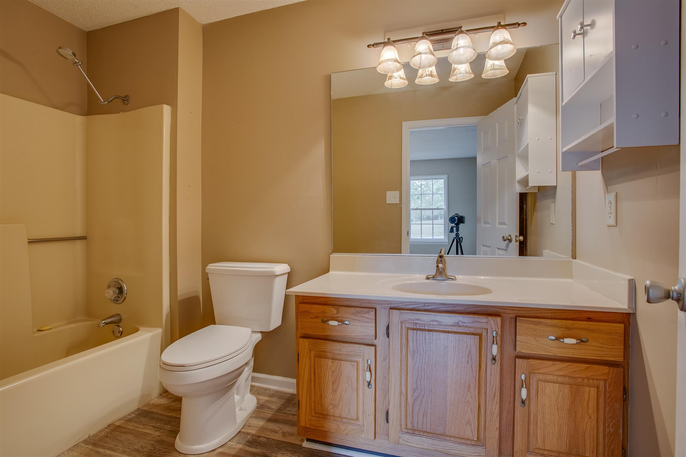 878 Tom Osborne Road Columbia, TN 38401 - Photo 14 of 26 Spacious Master Bath
