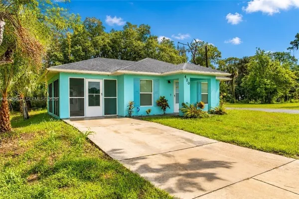 $179,900 | 420 Dr Martin Luther King Boulevard, LaBelle, FL 33935