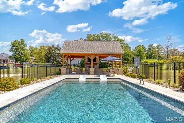 $1,395,000 | 1069 Whitmoor Drive, Weldon Spring, MO 63304