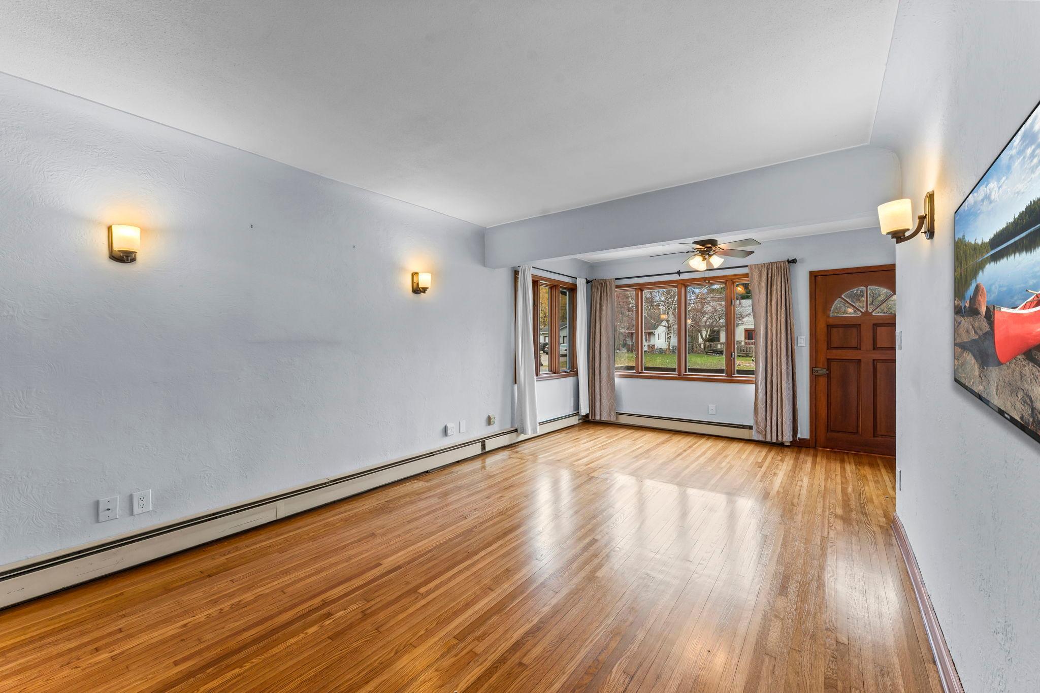 2695 Harvester Avenue Maplewood, MN 55119 - Photo 13 of 46