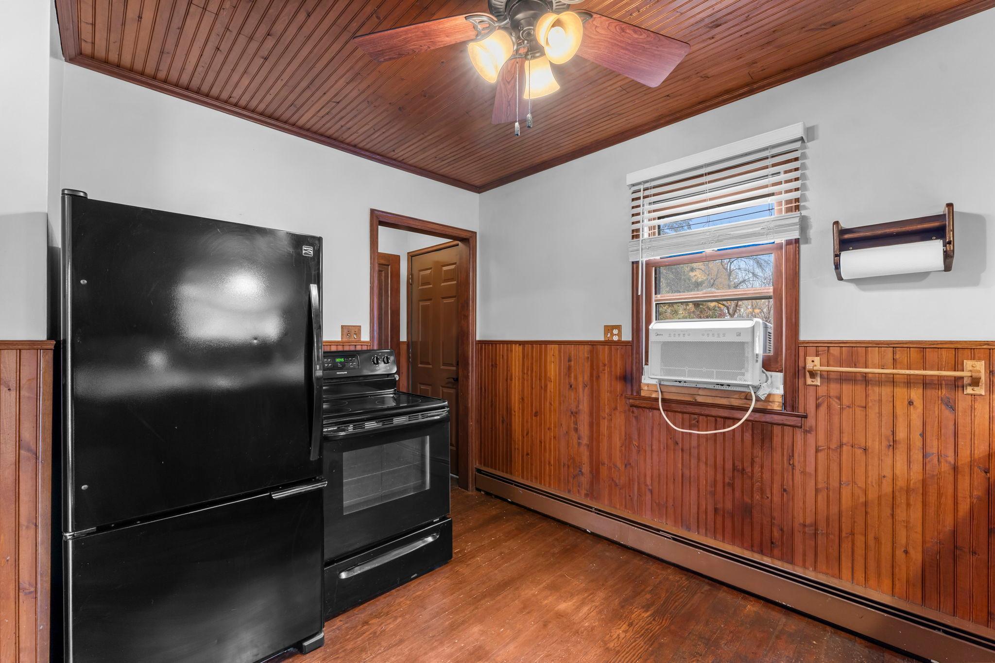 2695 Harvester Avenue Maplewood, MN 55119 - Photo 17 of 46