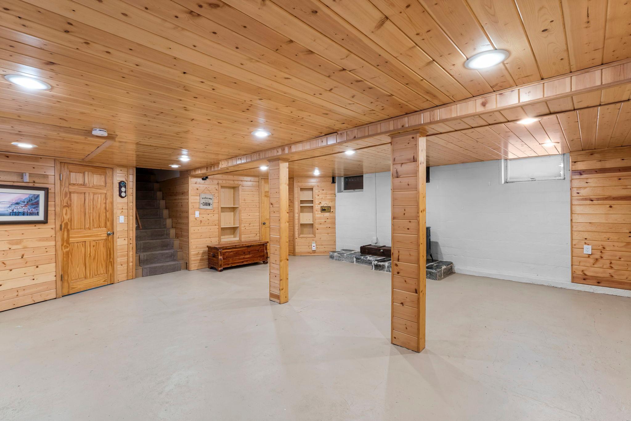 2695 Harvester Avenue Maplewood, MN 55119 - Photo 25 of 46