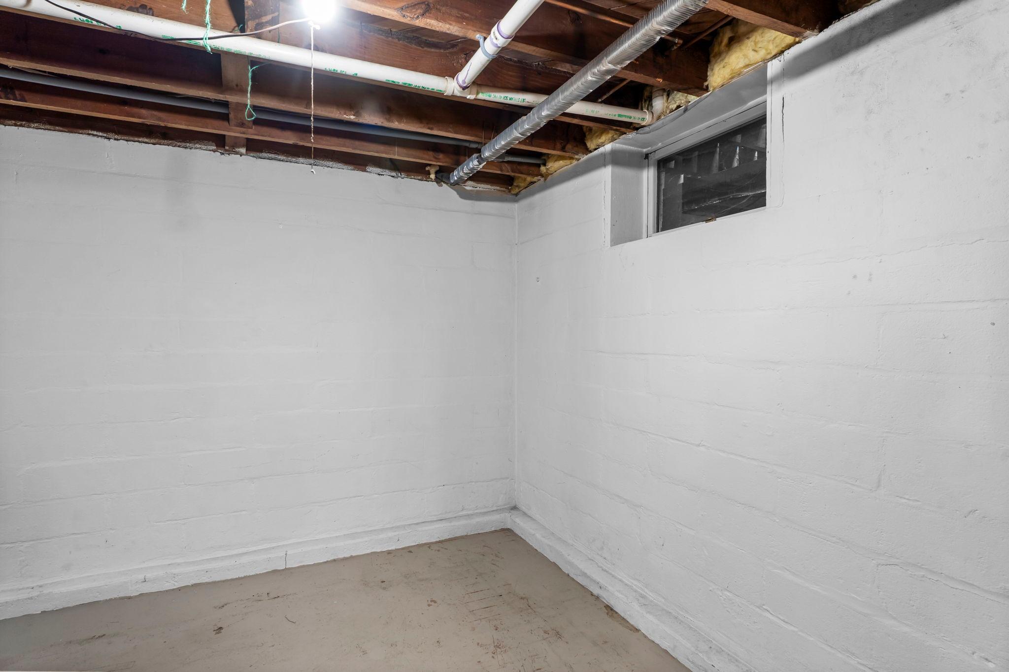 2695 Harvester Avenue Maplewood, MN 55119 - Photo 31 of 46