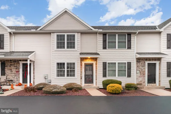 $359,900 | 114 Cedarwood Drive, Unit 114, Denver, PA 17517