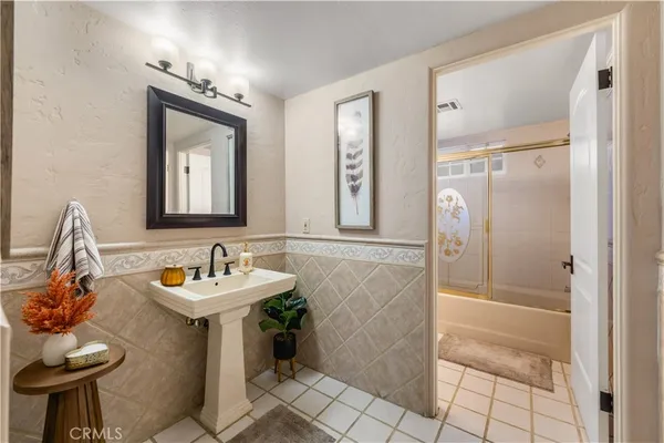 $3,499,995 | 828 South Sunset Canyon Drive, Burbank, CA 91501