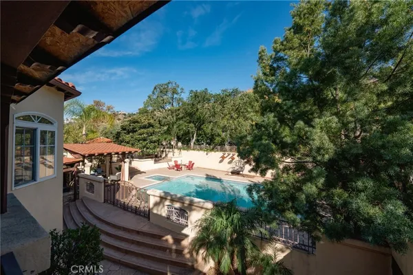 $3,499,995 | 828 South Sunset Canyon Drive, Burbank, CA 91501