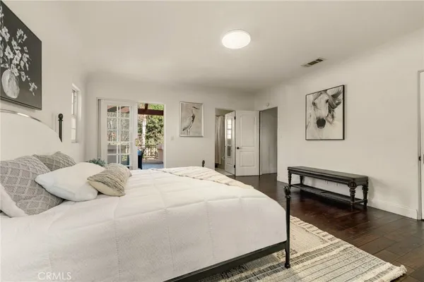 $3,499,995 | 828 South Sunset Canyon Drive, Burbank, CA 91501