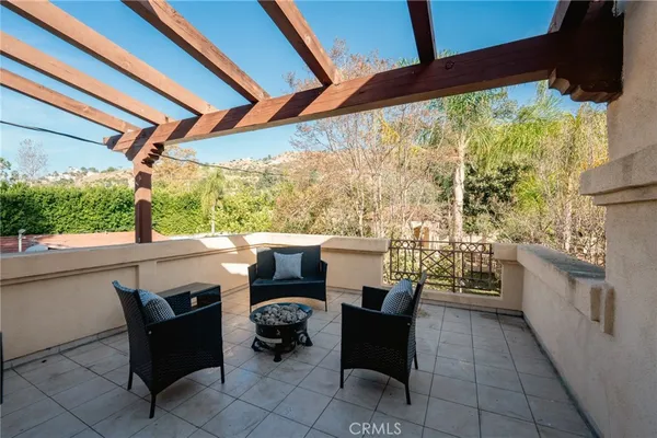$3,499,995 | 828 South Sunset Canyon Drive, Burbank, CA 91501