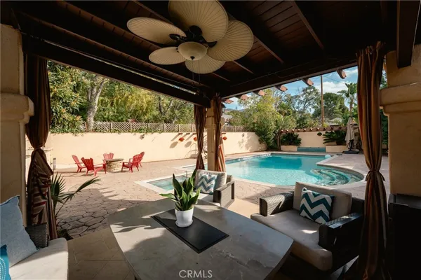 $3,499,995 | 828 South Sunset Canyon Drive, Burbank, CA 91501