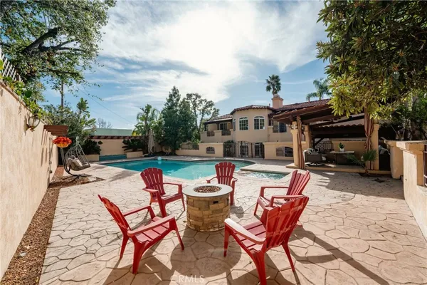 $3,499,995 | 828 South Sunset Canyon Drive, Burbank, CA 91501